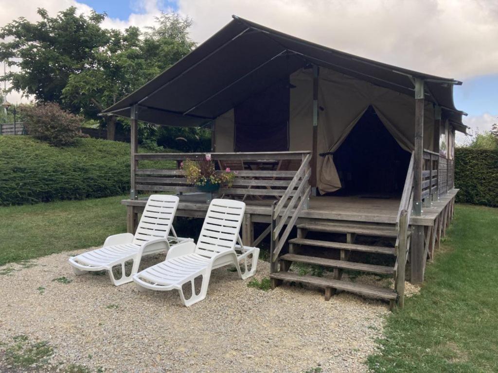 Camping Les Portes Du Perche Mamers Екстериор снимка
