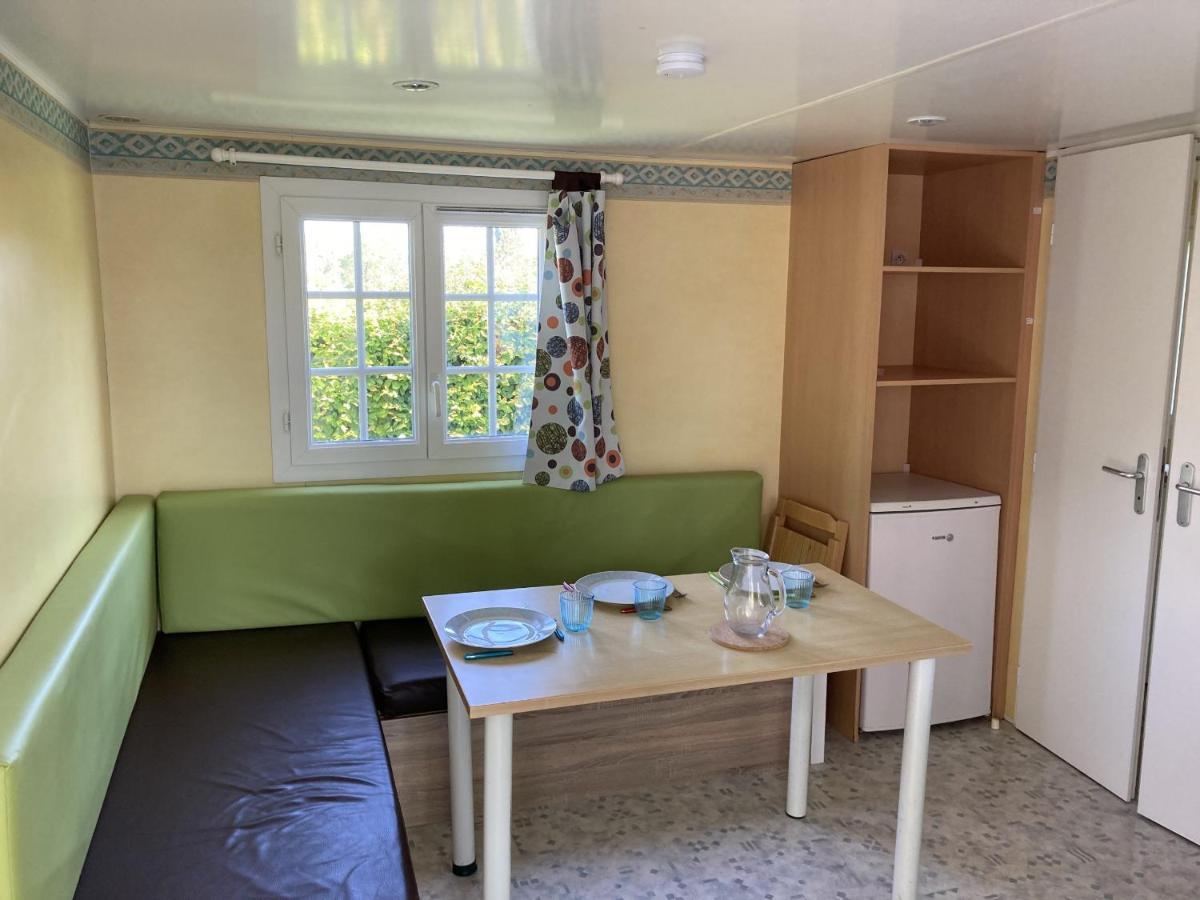 Camping Les Portes Du Perche Mamers Екстериор снимка