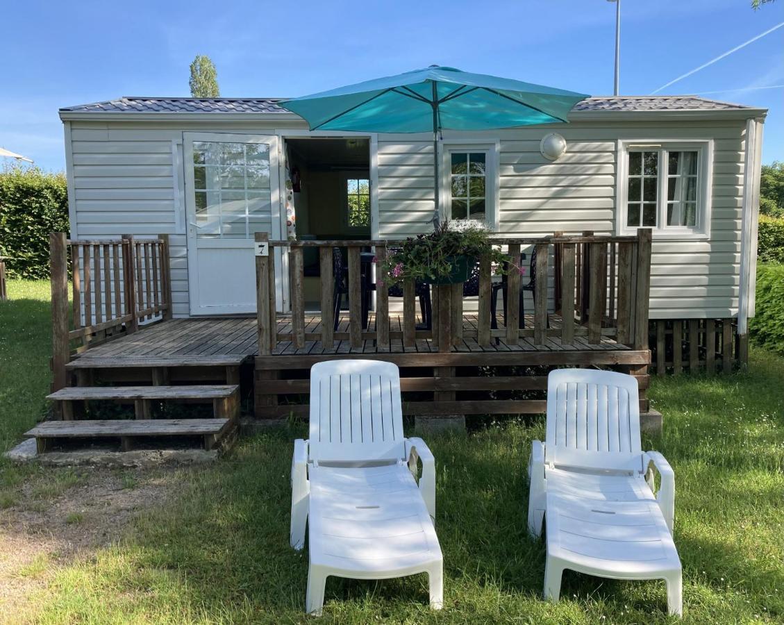 Camping Les Portes Du Perche Mamers Екстериор снимка