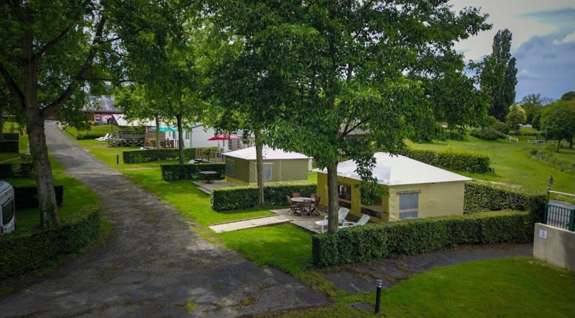Camping Les Portes Du Perche Mamers Екстериор снимка
