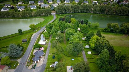 Camping Les Portes Du Perche Mamers Екстериор снимка